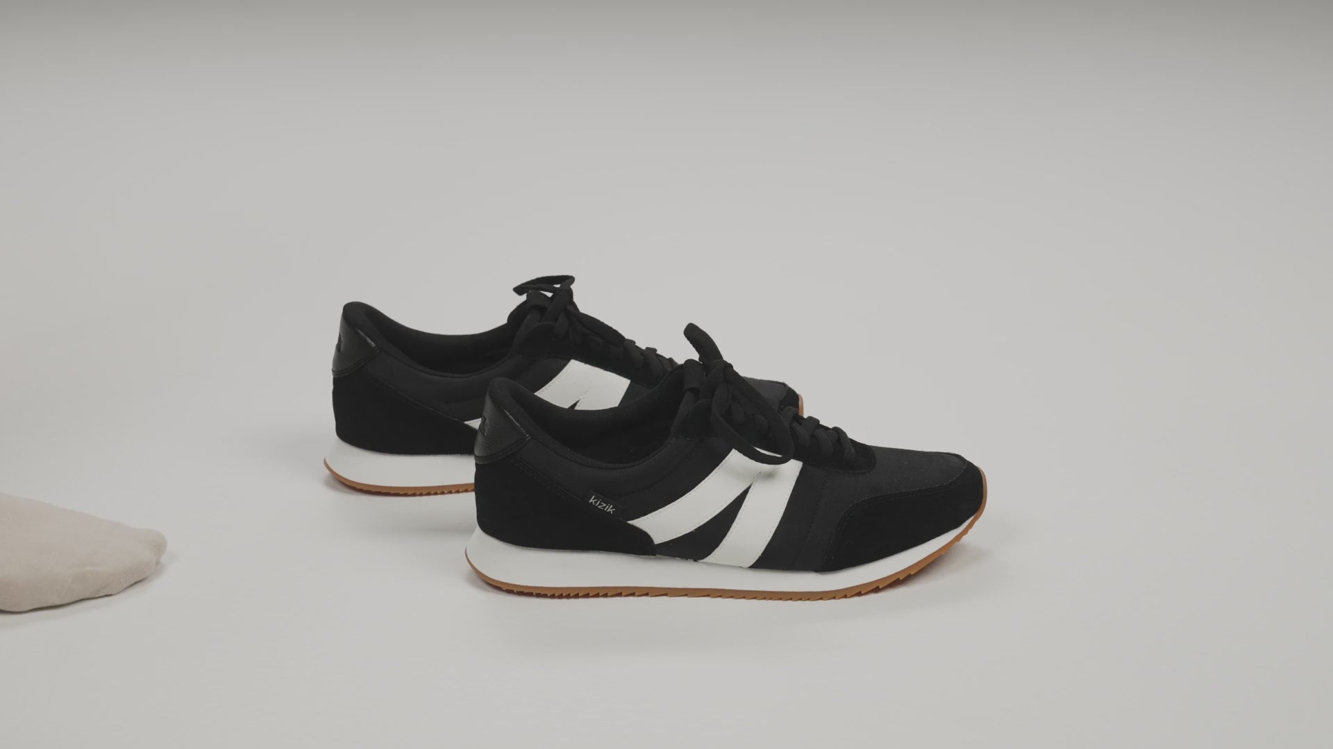 Men's Milan - Black and White